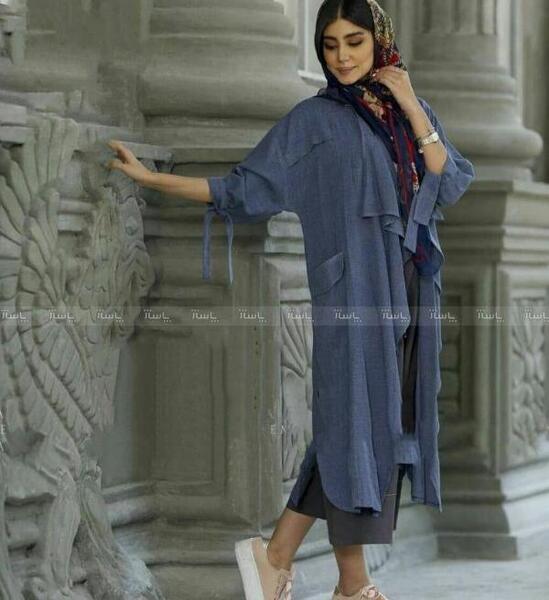 عکس مدل مانتو جلو باز با پارچه کرپ حریر