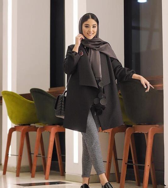 عکس مدل مانتو بلند با شلوار گشاد