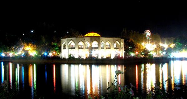 عکس شاه گلی تبریز در شب