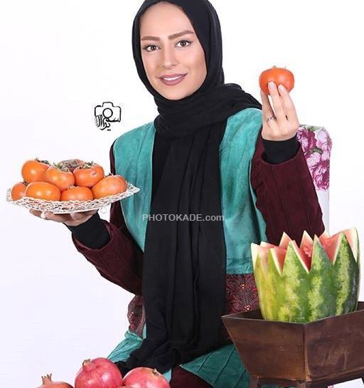عکس یلدایی زن