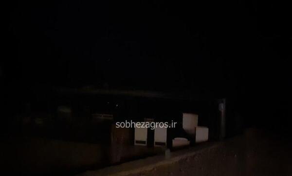 عکس قبر در شب
