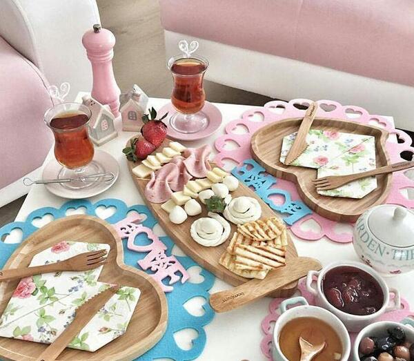 عکس صبحانه دونفره