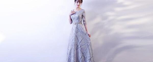 عکس لباس شب ساده بلند زنانه