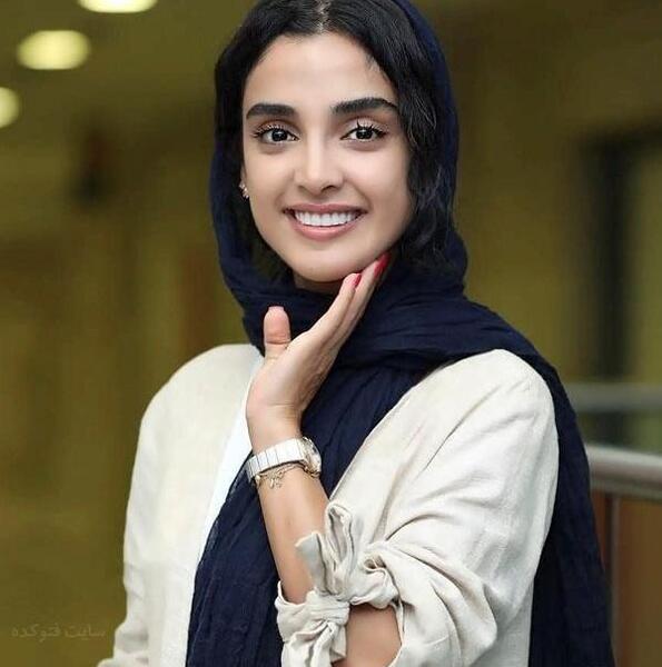 عکس با حجاب الهه حصاری