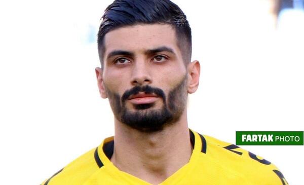 عکس سعید آقایی با لباس پرسپولیس
