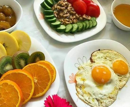 عکس ایده برای صبحانه عاشقانه