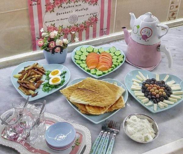 عکس ایده برای صبحانه عاشقانه