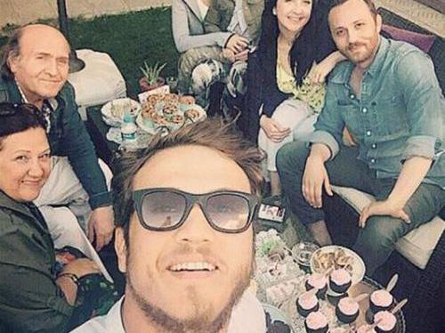 عکس دوست دختر آراس بولوت اینملی