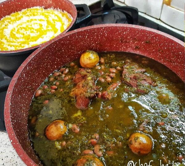 عکس قورمه سبزی رو گاز