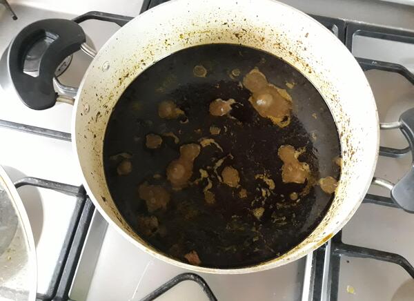 عکس قورمه سبزی رو گاز