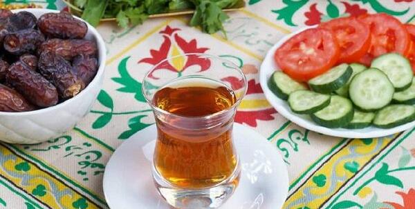 عکس ساده از سفره افطار