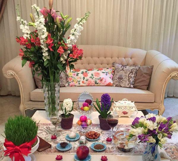 عکس سفره هفت سین روی میز