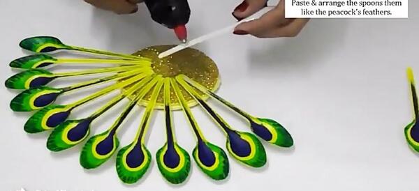 عکس طاووس نمدی
