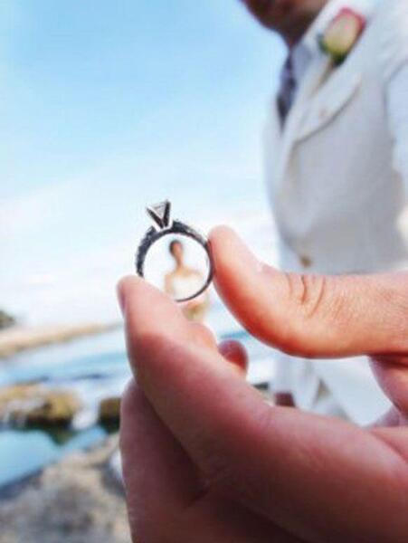 ژست عکس با حلقه ازدواج
