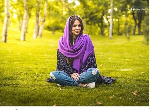 عکس شادی در لیسانسه ها