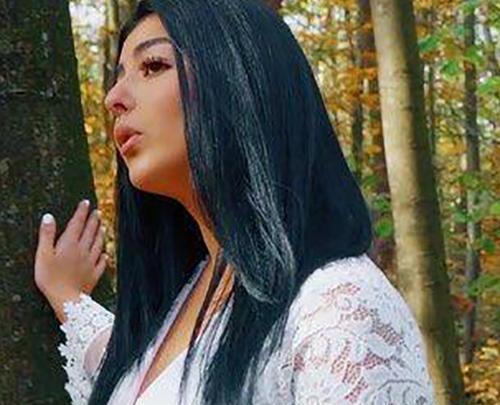 عکس ثنا برزنجه خواننده کورد