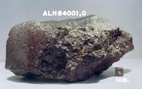 عکس شهاب سنگ مریخی