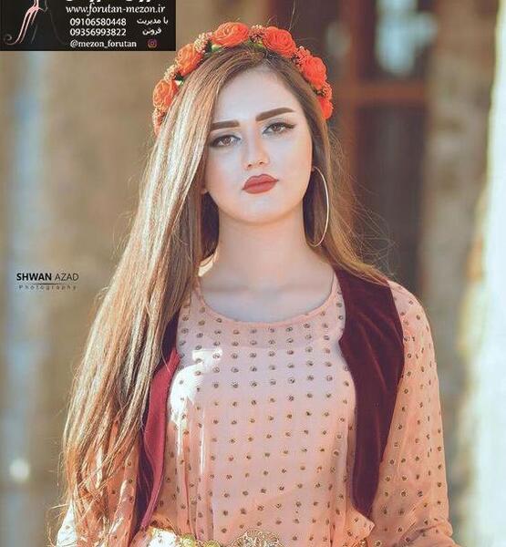 عکس سمیرا کارزان با لباس کردی