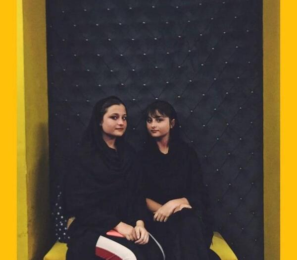 عکس دایی سارا و نیکا فرقانی اصل
