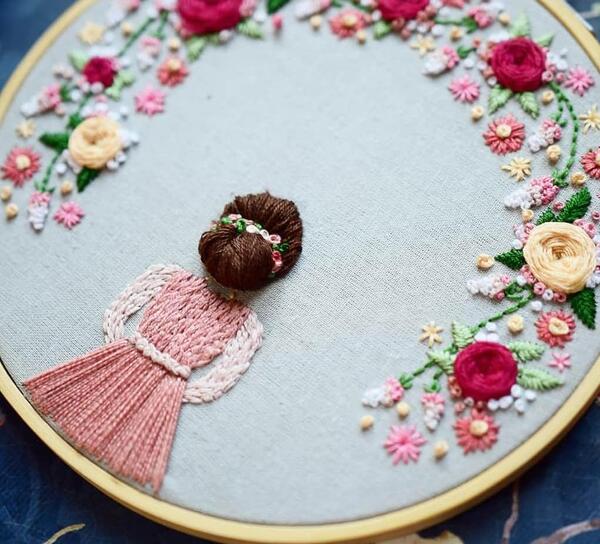 عکس ایده گلدوزی دختر