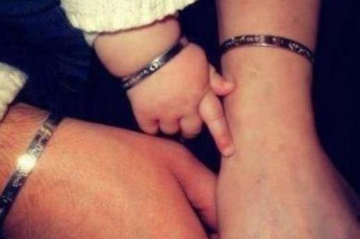 عکس کبودی گردن عاشقانه نی نی سایت