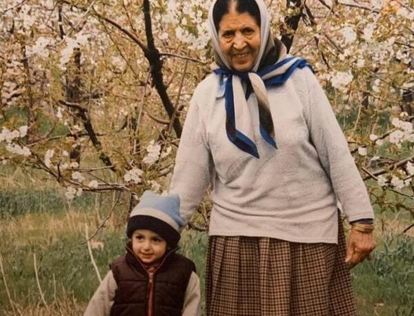 عکس کودکی شقایق دهقان