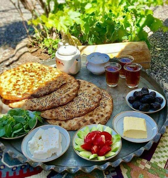 عکس نوشته صبح بخیر با صبحانه