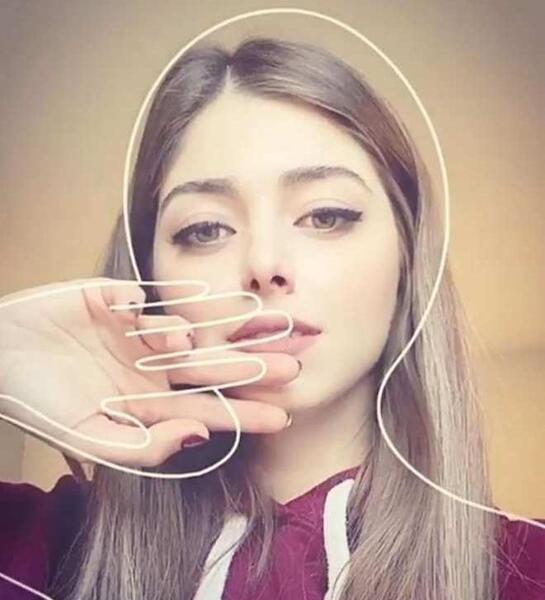 ژست عکس دخترانه سلفی شاخ
