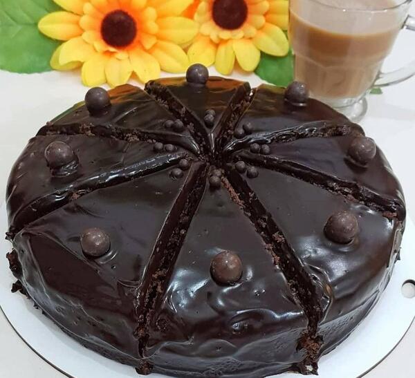عکس کیک شکلاتی خیس