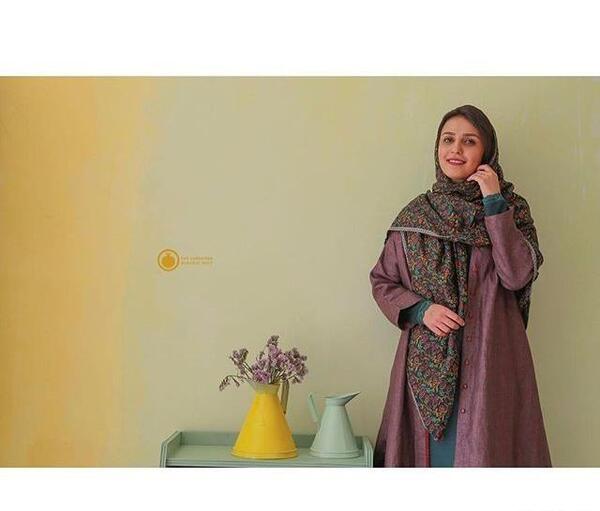 عکس مدل مانتو جلو باز با پارچه ضخیم