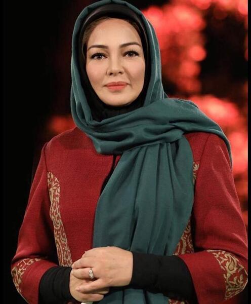 عکس رویا غفاری نویسنده