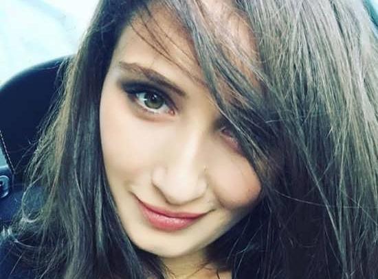 عکس سوگند در غنچه های زخمی