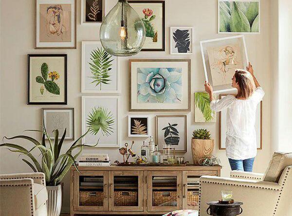 عکس ایده برای چیدن قاب عکس روی دیوار