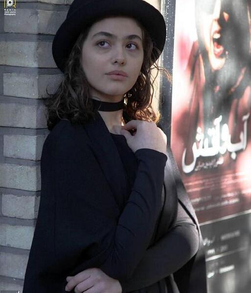 عکس گربه ریحانه پارسا