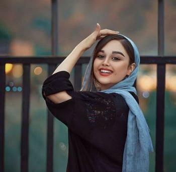 عکس ژست دخترانه زیبا