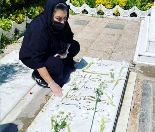 عکس فوت حمیده خیرآبادی