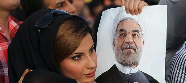عکس با حجاب روحانی