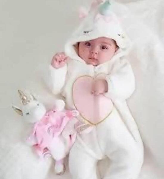 عکس نوزاد دختر طبیعی