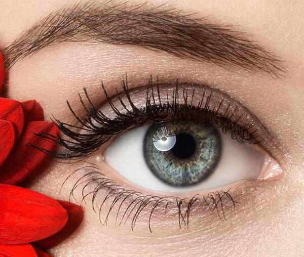 عکس قشنگ چشم رنگی