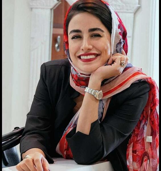 عکس هانیه در سریال چوب خط