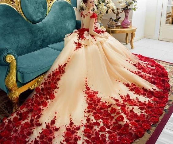 عکس لباس عروس گلدار