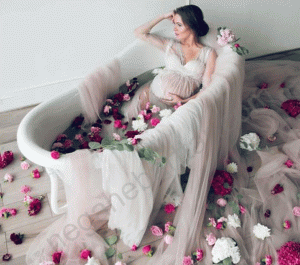 ژست عکس بارداری با حجاب