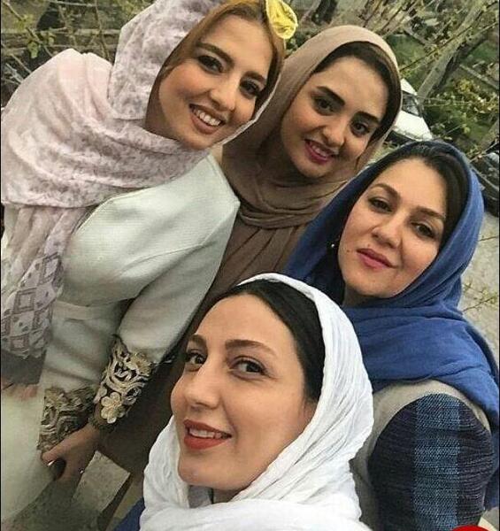 عکس با حجاب لاله اسکندری