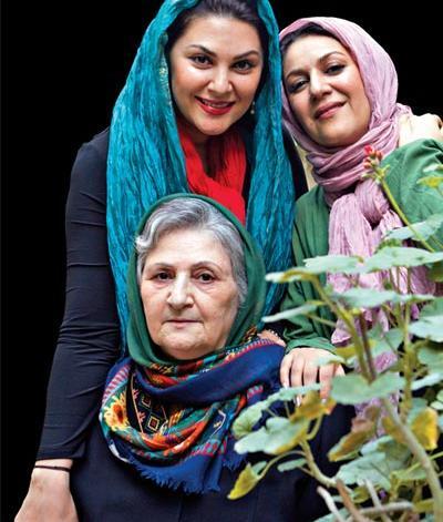 عکس با حجاب لاله اسکندری