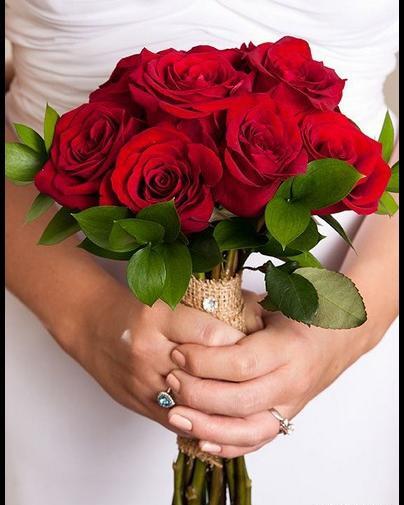 عکس دسته گل عروس رز قرمز