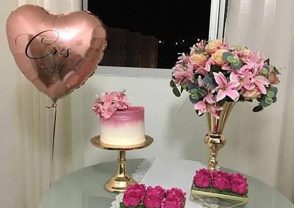 عکس تولد دخترانه ساده