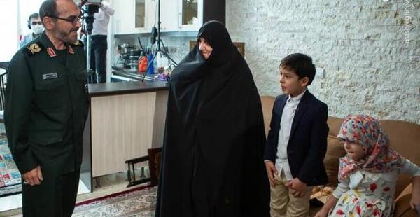 عکس تارا هزاریان
