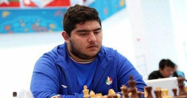 عکس پرهام مقصودلو شطرنج