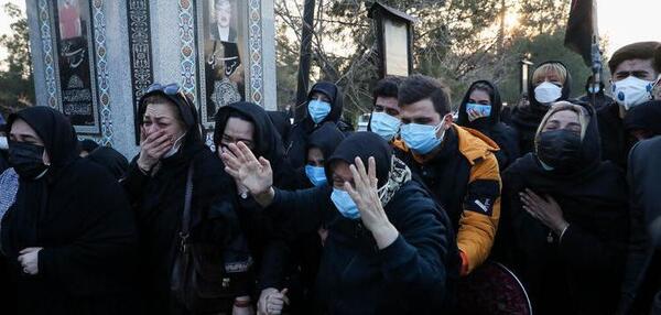 عکس گریه های مادر علی انصاریان