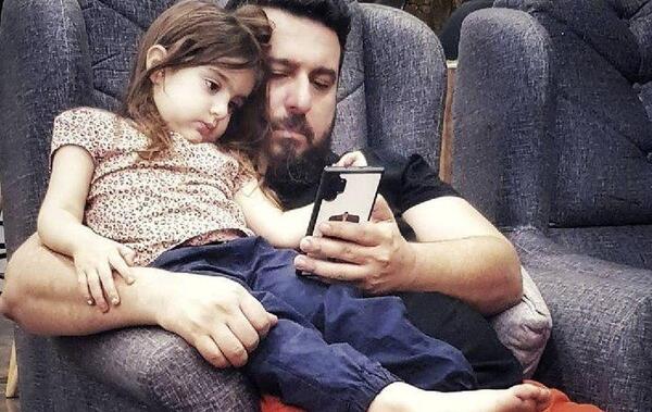 عکس محسن کیایی و دخترش
